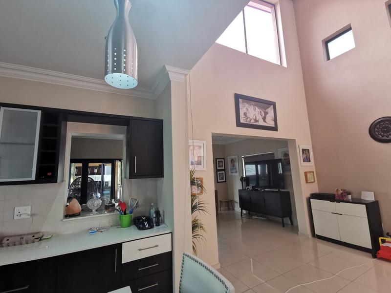 To Let 3 Bedroom Property for Rent in Bloubergrant Western Cape